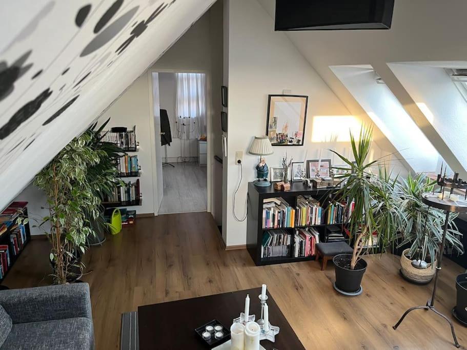 Gemuetliche Wohnung Mitten In Esens Exterior foto